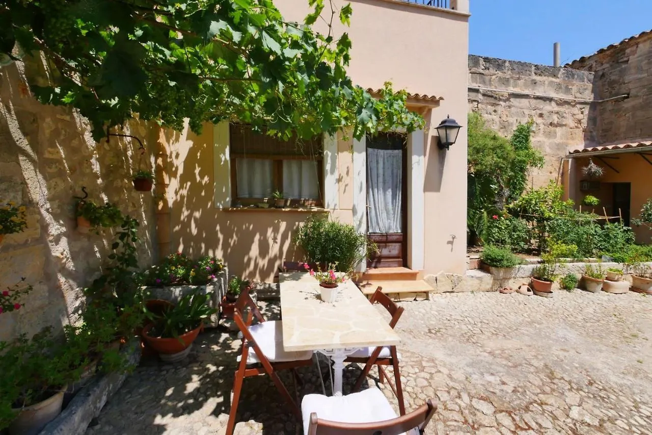Colomer Petra  0*, Petra (Mallorca)